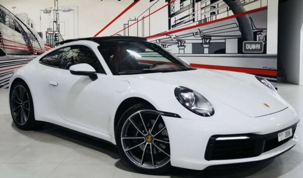 rent a Porsche 911 Carrera in Dubai