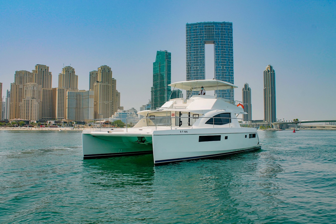 rent of a yacht in Dubai