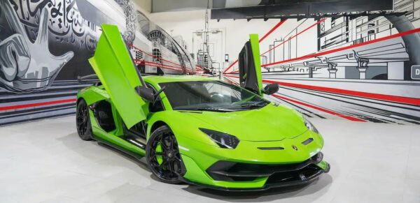 rent a Lamborghini aventador svj in Dubai