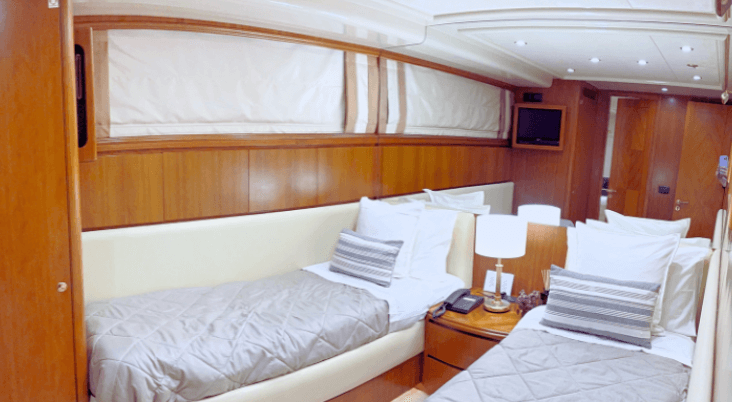 Falcon 92ft Yacht - Image 12