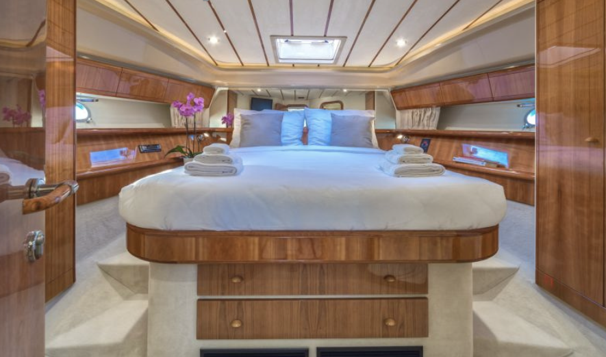 Ferretti 53 - Image 9