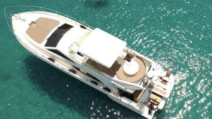 Ferretti 53
