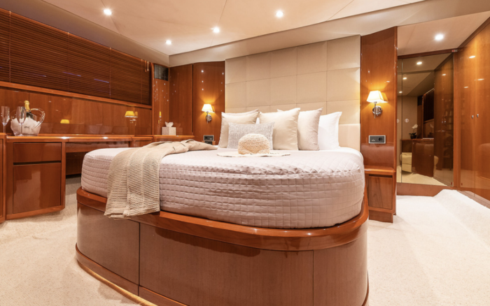 Princess 72 - Image 10