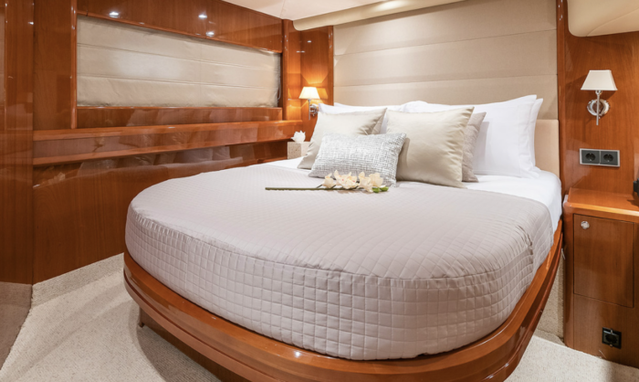 Princess 72 - Image 13
