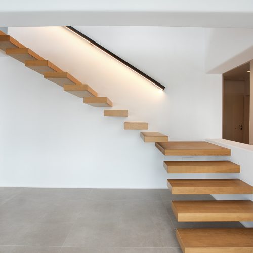 15. Villa MRG Super Paradise_Stairs