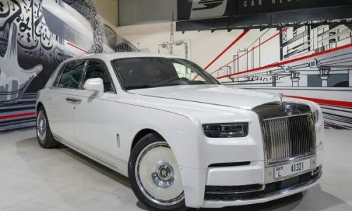 Rolls-Royce-Phantom-Extended-Wheelbase-qvyxzkgq3h6dip7x1ijeujs1c38ljkqvuk4ztunjpw